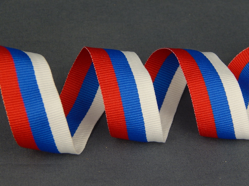 картинка Лента национальная (Россия) 25 мм к1033 АО «Лента»