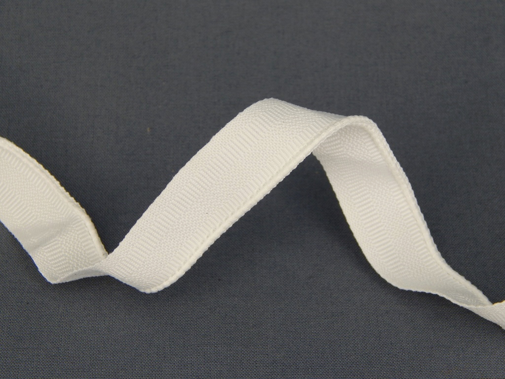 картинка Лента для застежек молний 18 мм с2444 АО «Лента»