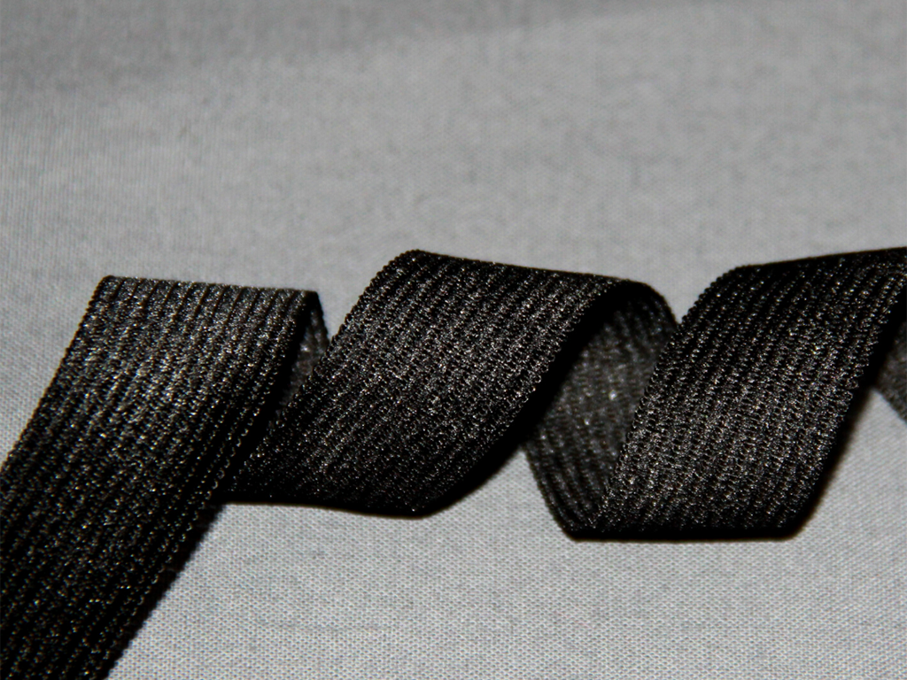 картинка Тесьма вязаная окантовочная черная 20мм АО «Лента»